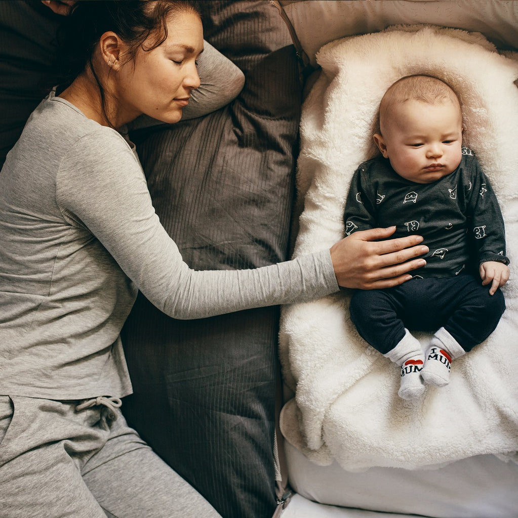Samen slapen of cosleeping: hoe kun je veilig met je kind in bed slapen?