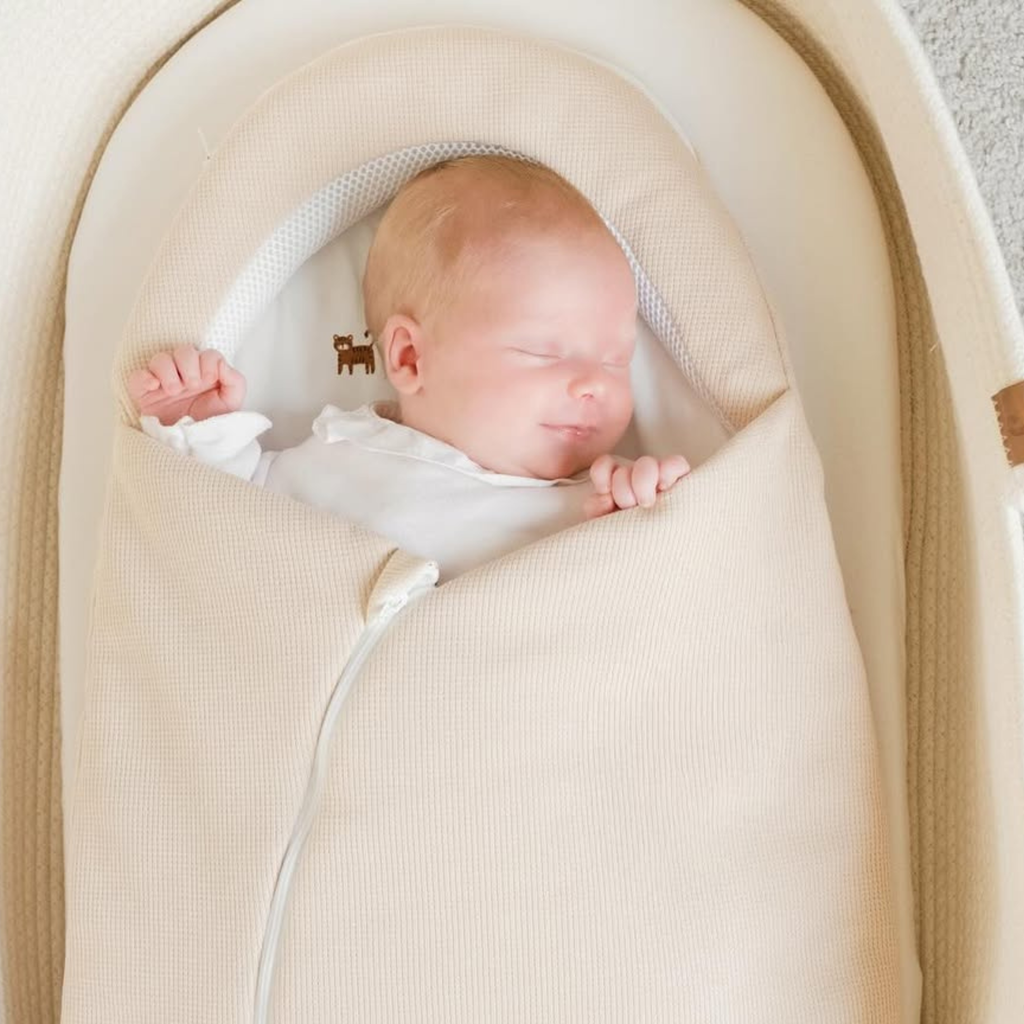 Pourquoi la position fléchie est-elle si importante pour le bébé?