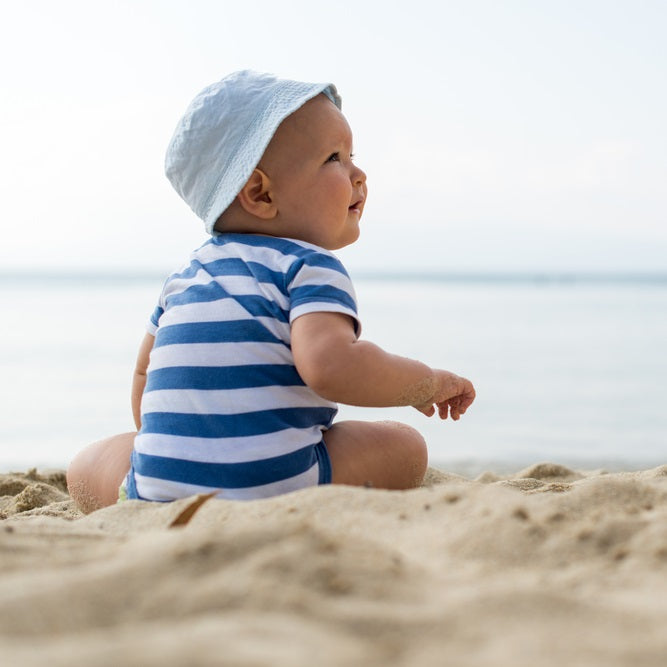 Retrouver le rythme après les vacances : réadapter votre bébé à son quotidien